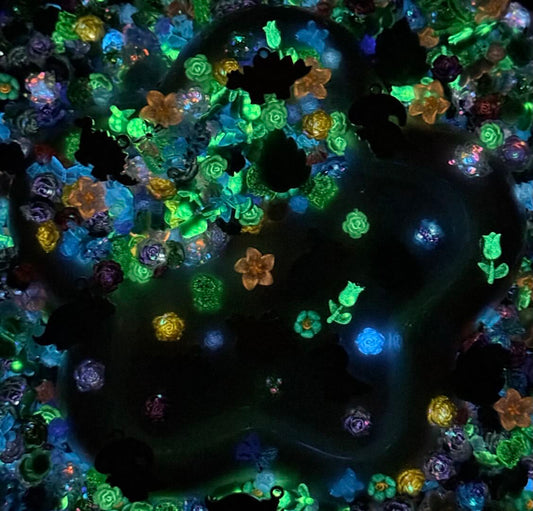 Land Before Time Nail Charm + Metal Mix (Miki) - NailC-N2017