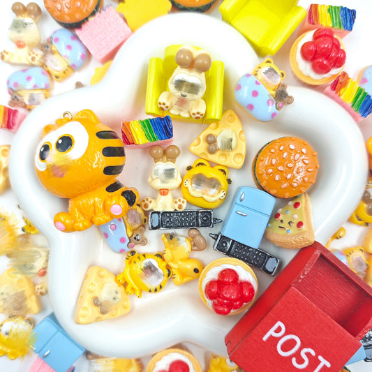 【Buy One Get One Equal Volume For Free】Adventure With Odie Live Mix-supermix