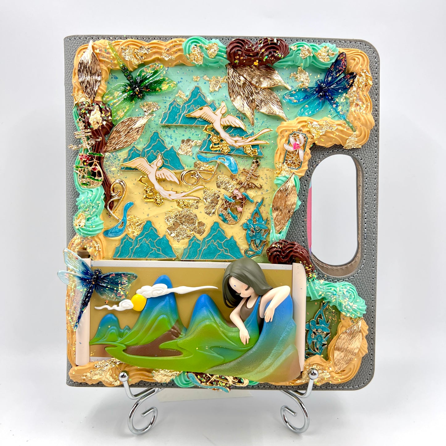 Doll Notebook - Sleep Chinese Scrolls - Cream Glue