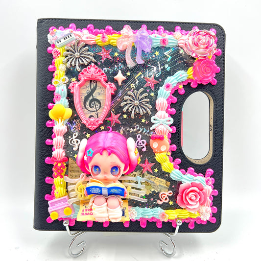 Doll Notebook - Ossia - Feel the World- Cream Glue