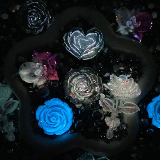 【Buy One Get Equal Volume for Free】Silver & Gray Rose Mix-glow(Miki)- FC1
