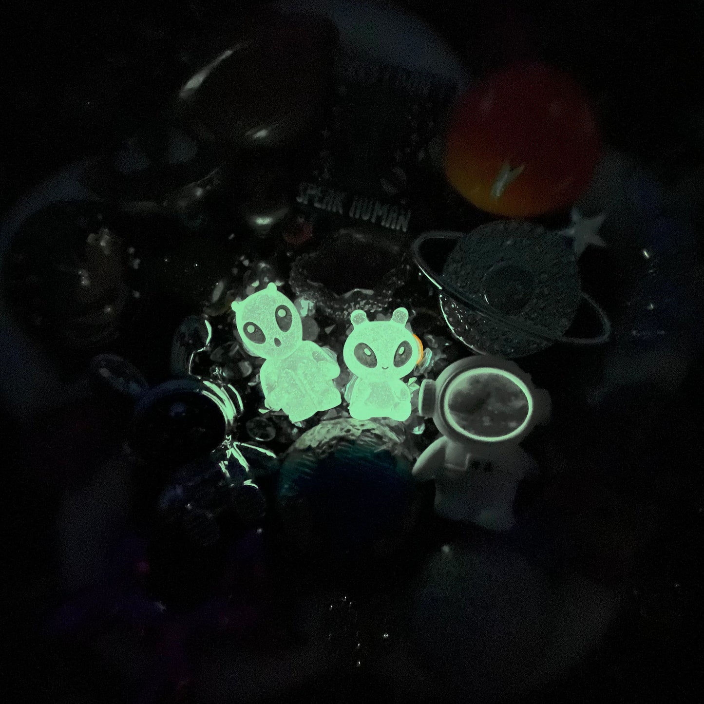 【Buy One Get Equal Volume for Free】Out Of This World - Live Mix - supermix-C1107