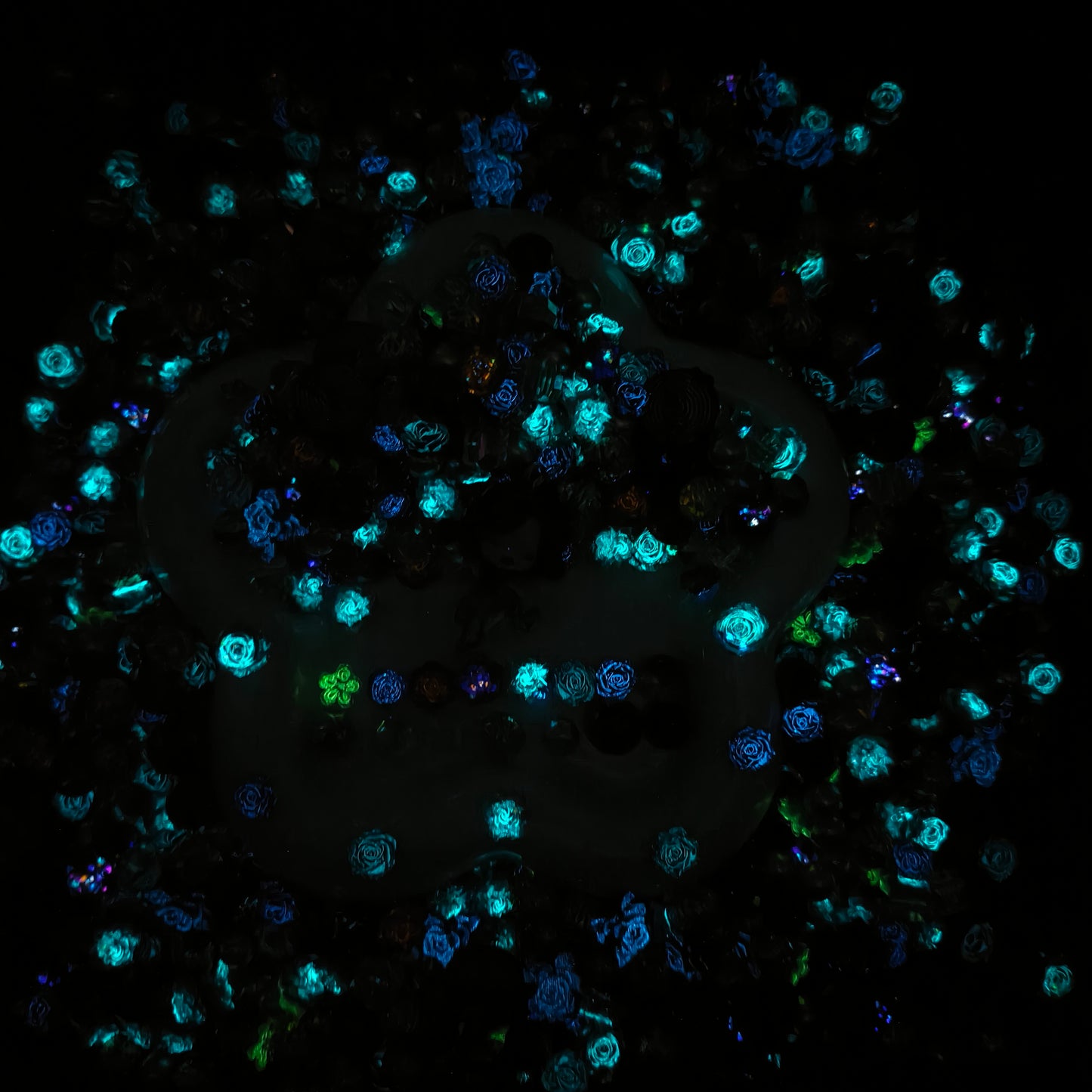 【Buy One Get One Equal Volume For Free】Gatsbys Glimmer  Nail & Beads Mix-(miki)- NailC