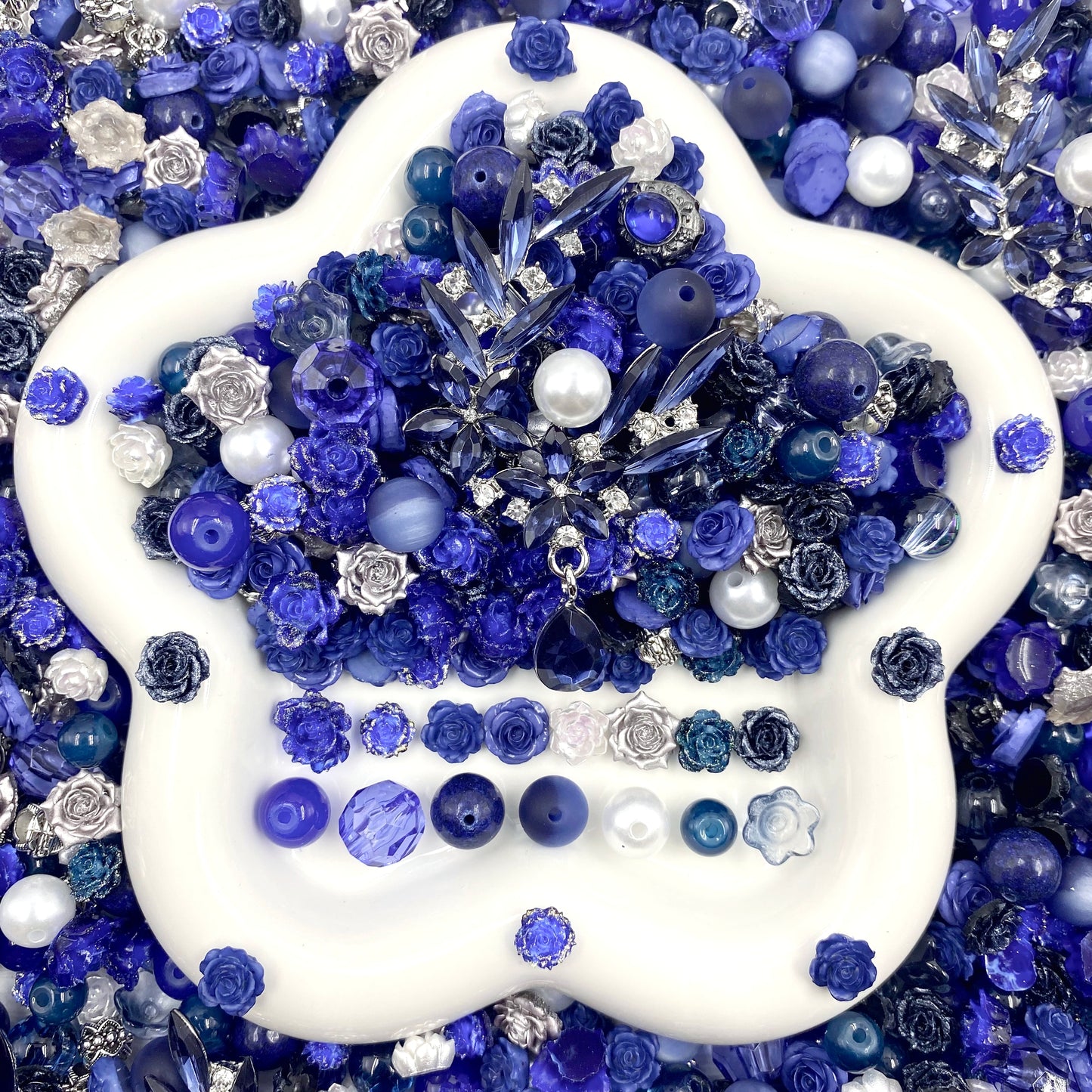Sapphire  Royalty - Nail & Beads Mix-glow(miki)- NailC
