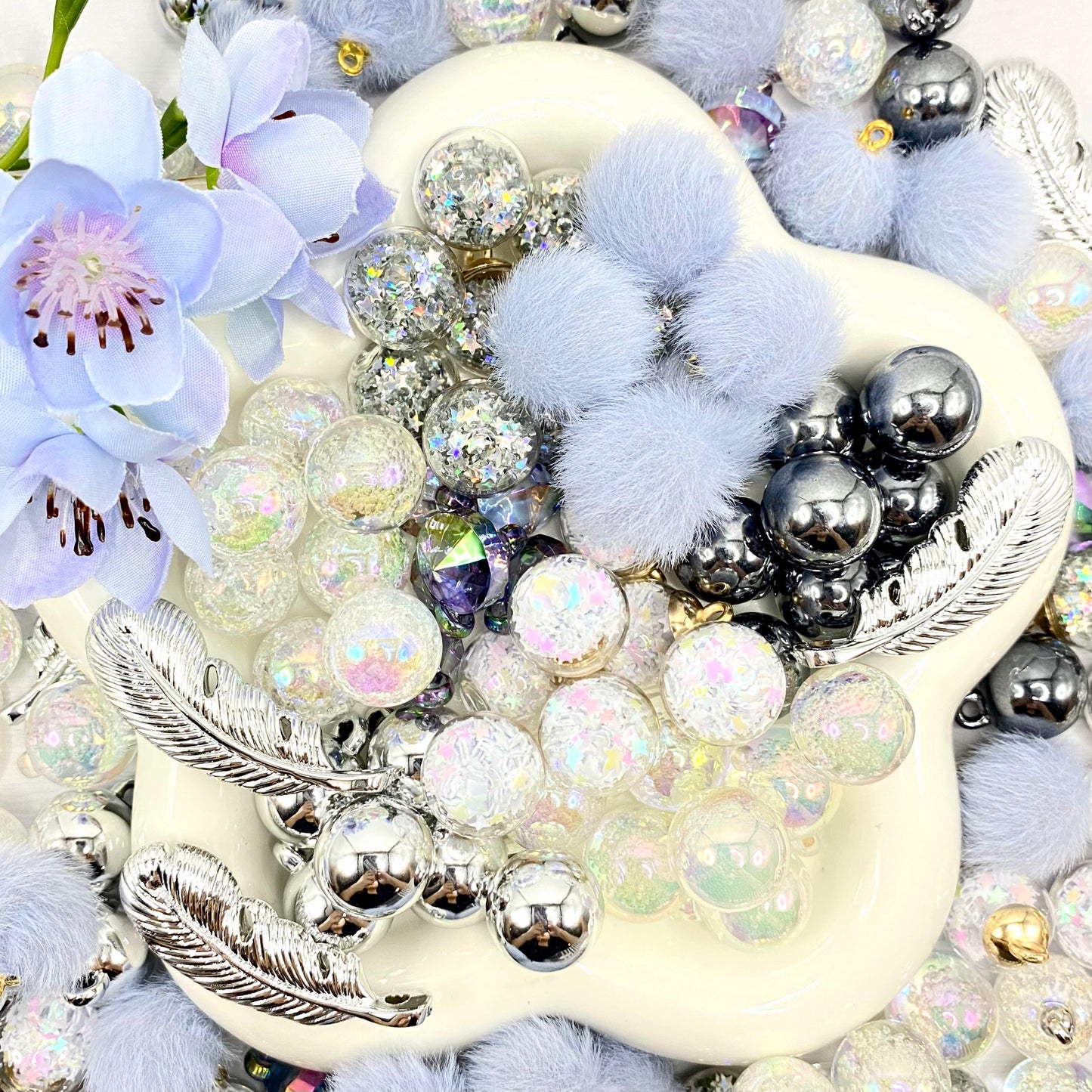 16mm Car Hanger/Ornament Making Beads Mix – 16mm Beads with Hooks, Acrylic/Resin/Glass Beads