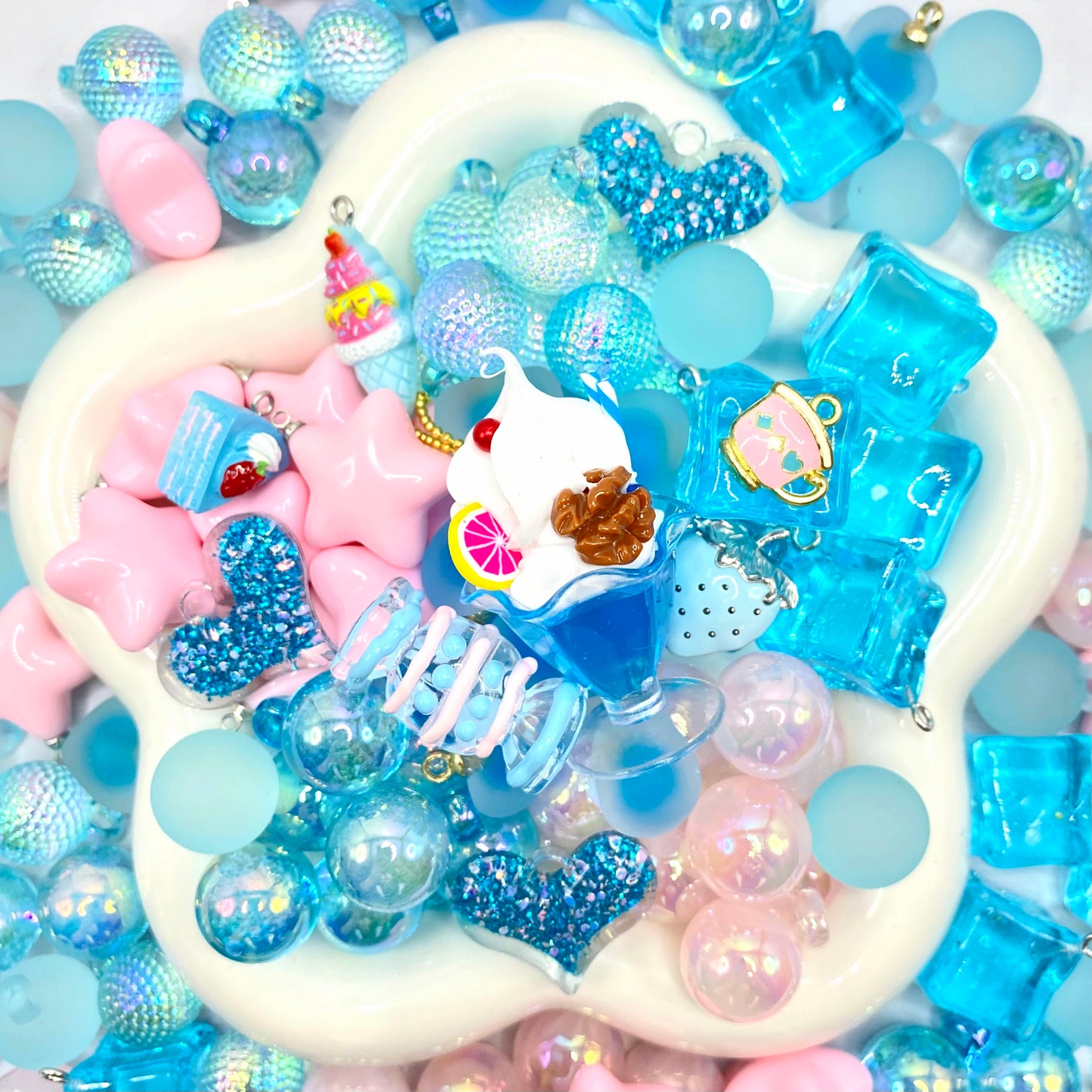 16mm Car Hanger/Ornament Making Beads Mix – 16mm Beads with Hooks, Acrylic/Resin/Glass Beads