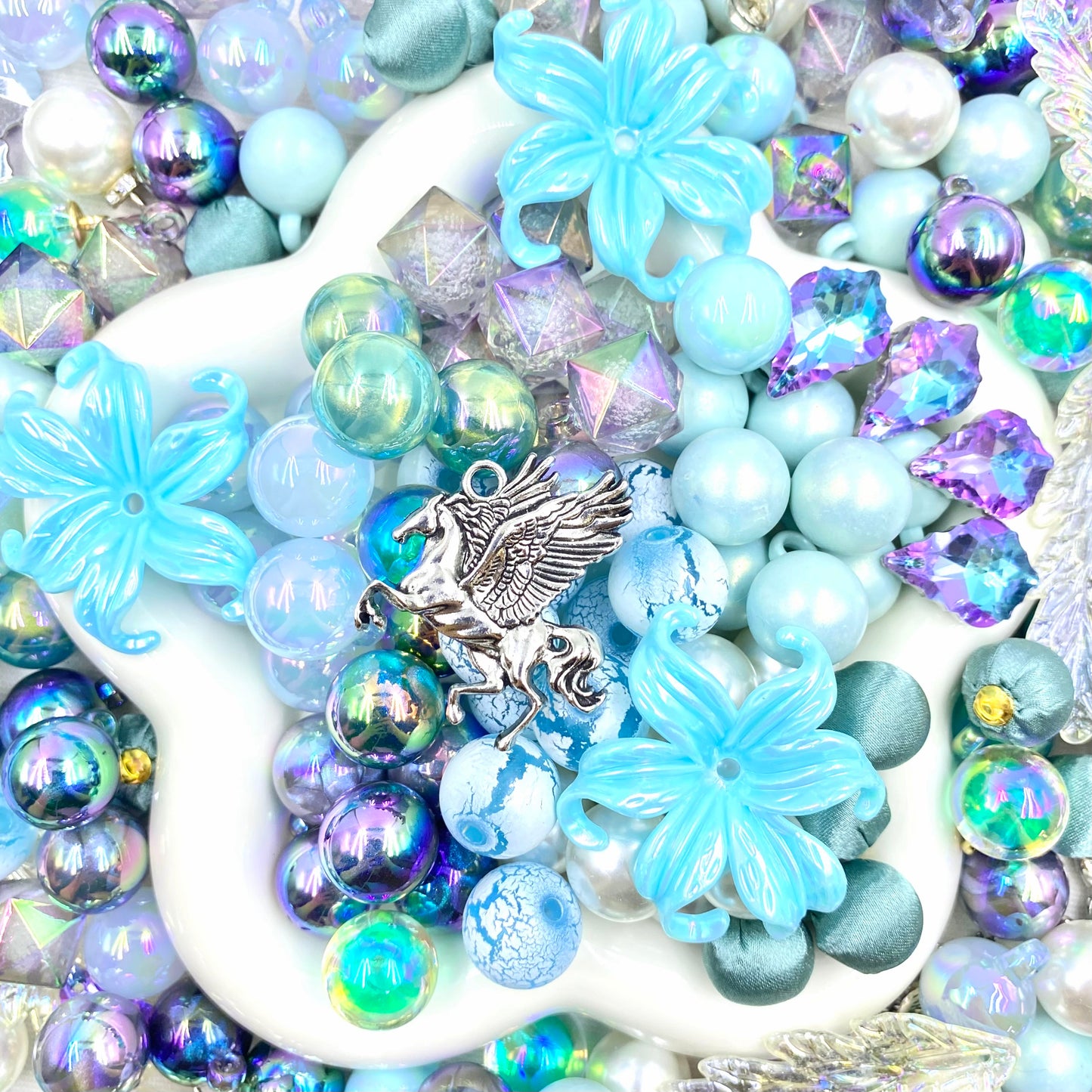 16mm Car Hanger/Ornament Making Beads Mix – 16mm Beads with Hooks, Acrylic/Resin/Glass Beads