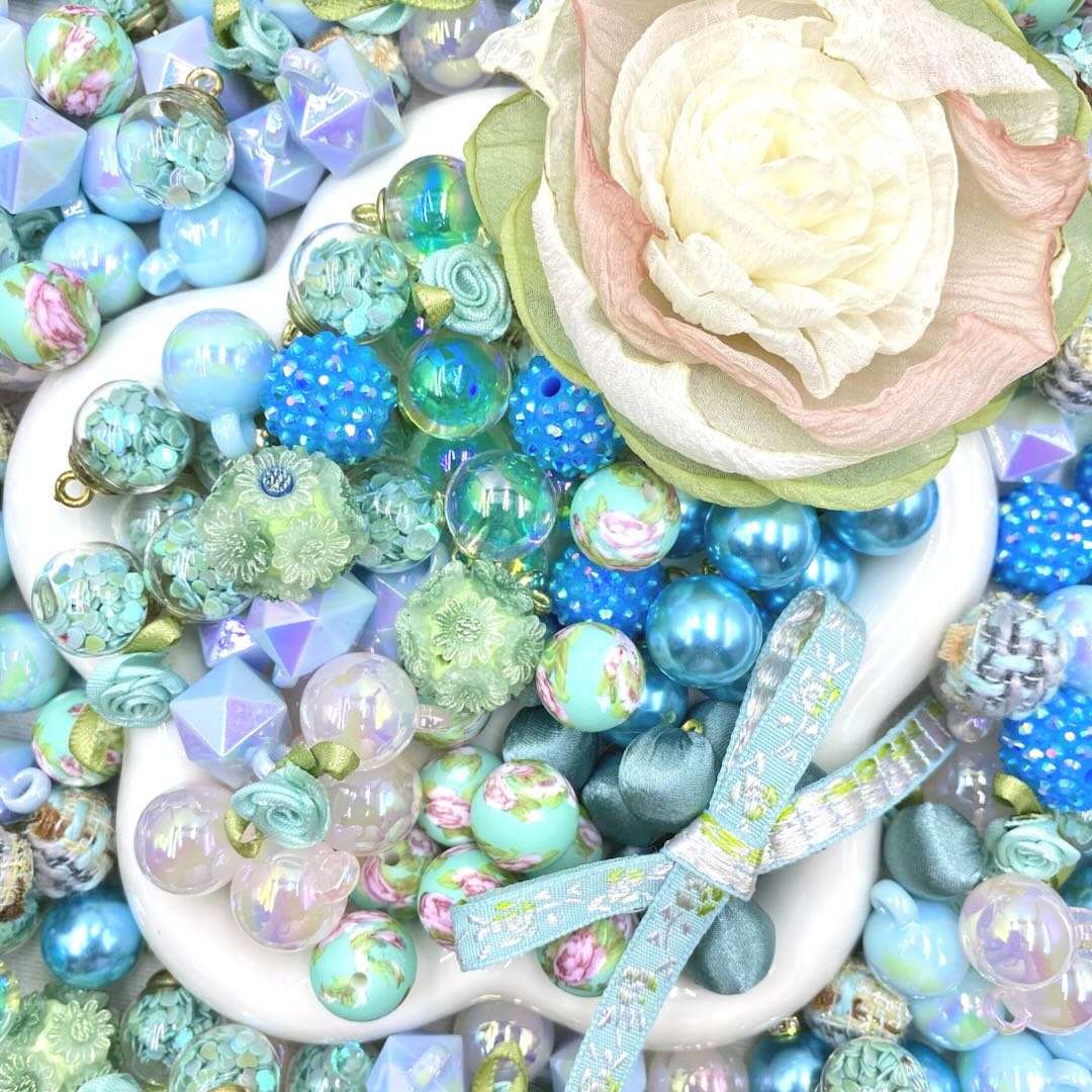 16mm Car Hanger/Ornament Making Beads Mix – 16mm Beads with Hooks, Acrylic/Resin/Glass Beads