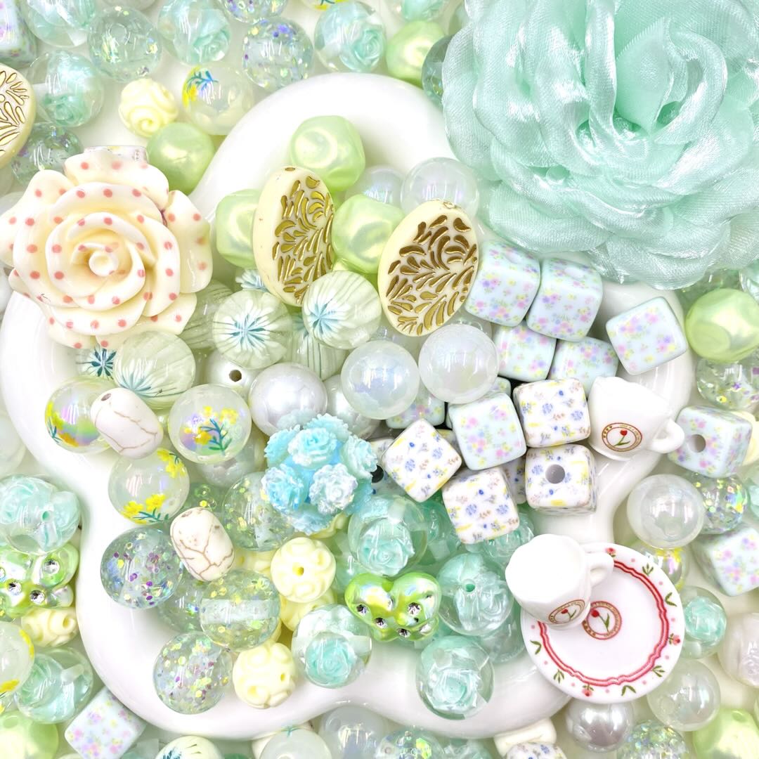 16mm Keychain/Pen Making DIY Beads Mix – 16/20mm Silicone, Resin & Acrylic Beads