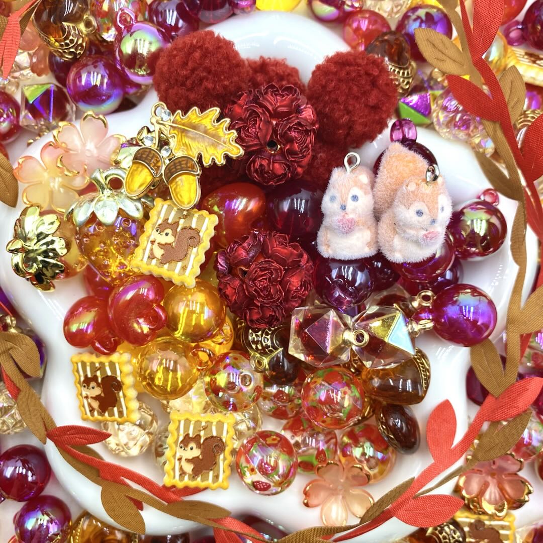 16mm Car Hanger/Ornament Making Beads Mix – 16mm Beads with Hooks, Acrylic/Resin/Glass Beads