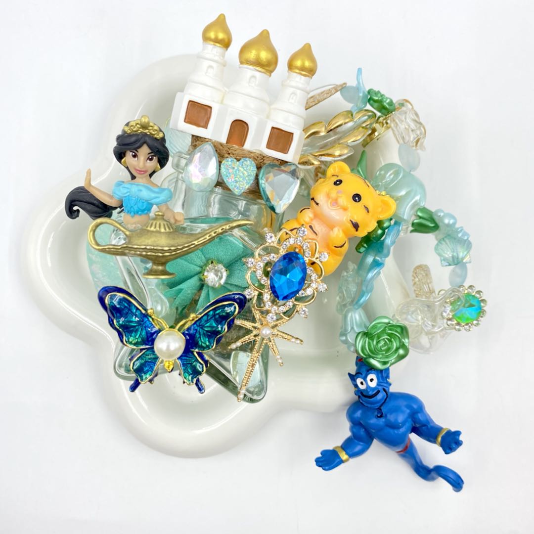 【Buy One Get One Equal Volume For Free】A Whole New World - Live Mix-supermix