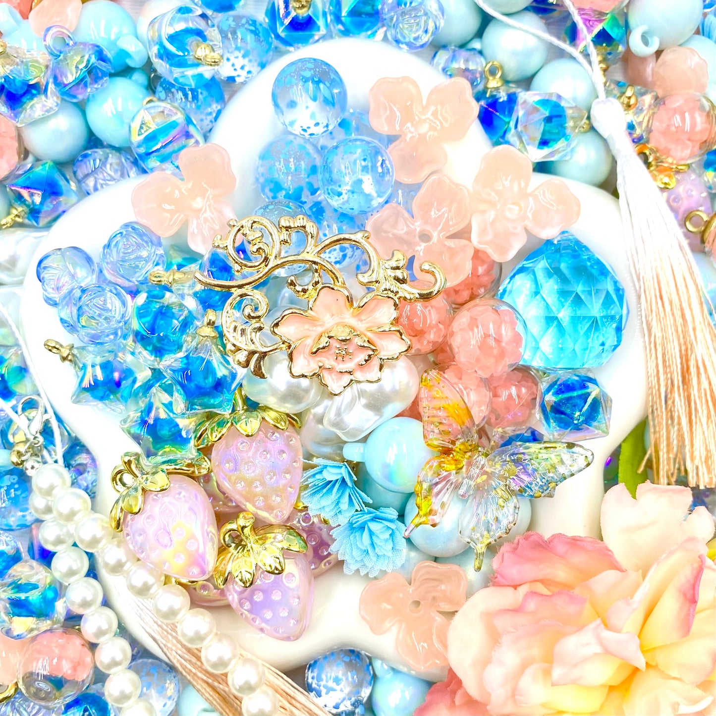 【Buy One Get One Equal Volume For Free】Peony - Beads Mix for hanging ornament-BD