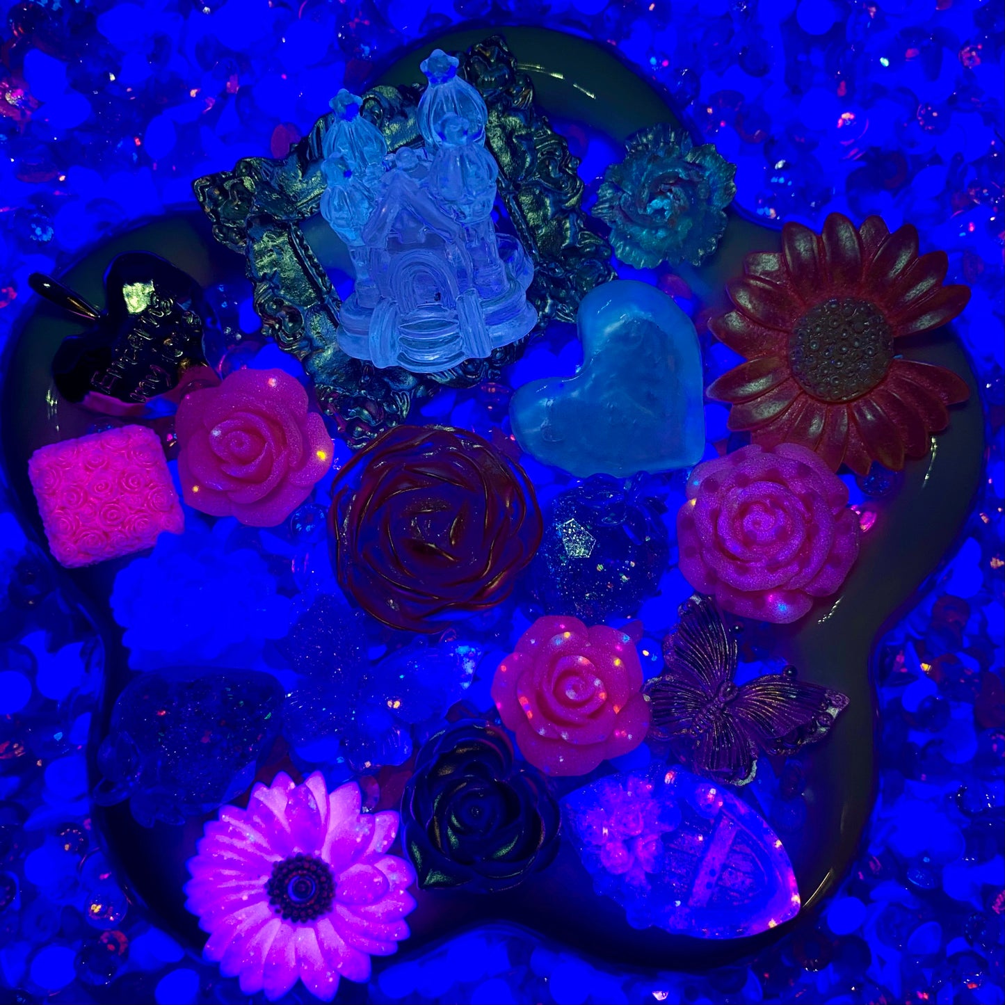 Castle In The Clouds -  Rose Bouquet Mix - glow