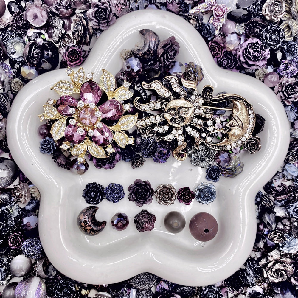 【Buy One Get One Equal Volume For Free】Moonlight Madness - Nail & Beads Mix-glow(miki)- NailC
