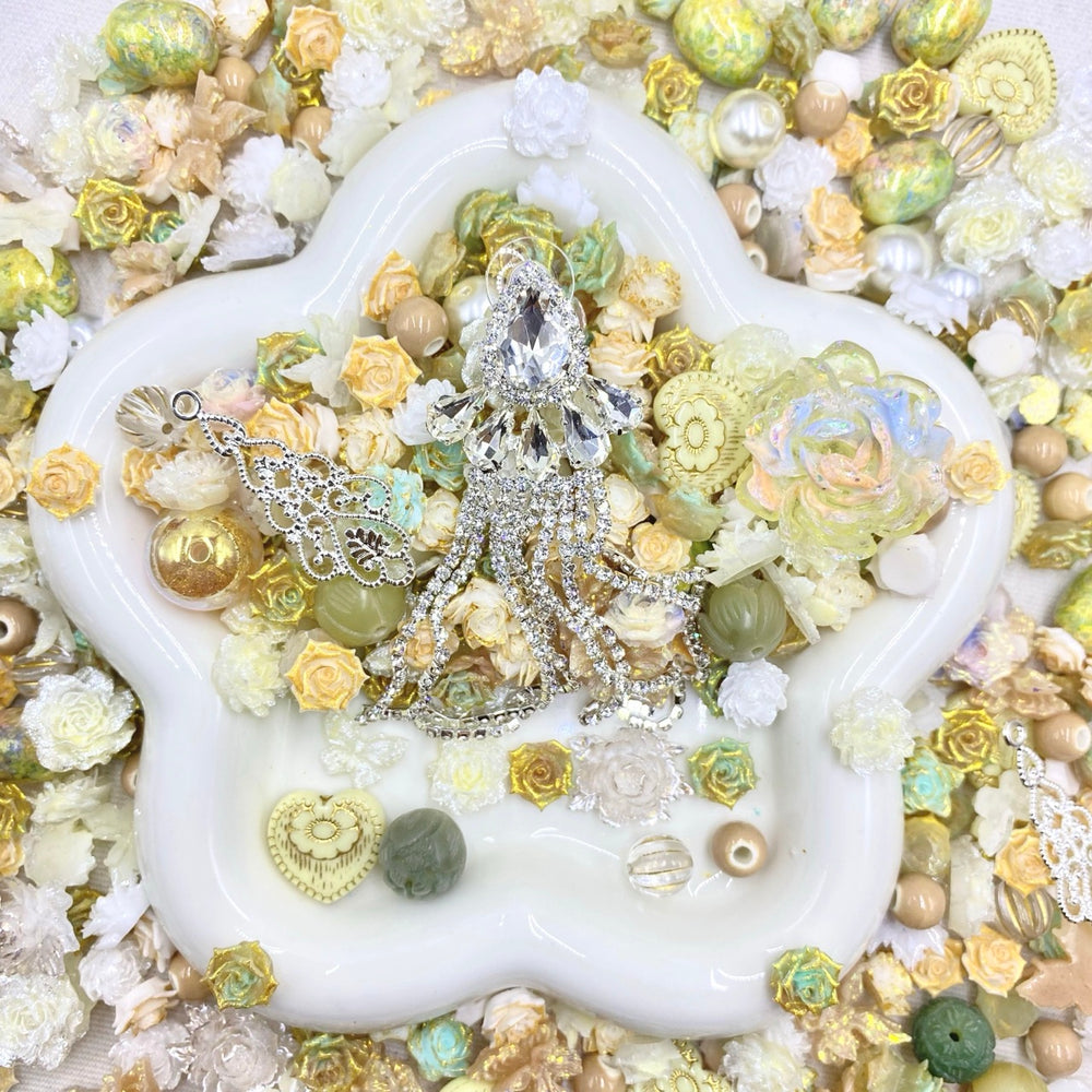 【Buy One Get One Equal Volume For Free】- DK04A - Nail & Beads Mix-glow(miki)- NailC 2