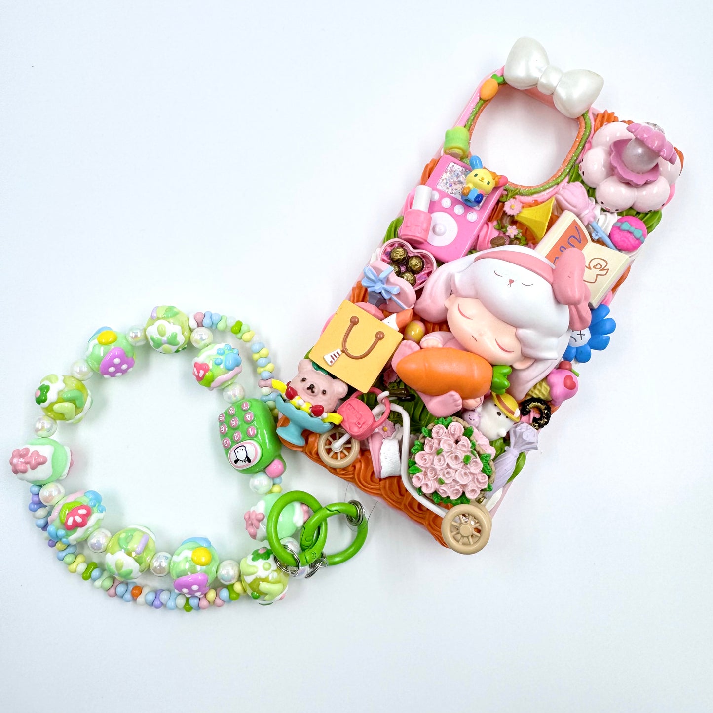 Kosbling Dimoo handmade cream iphone 13 promax phonecase with phonechan