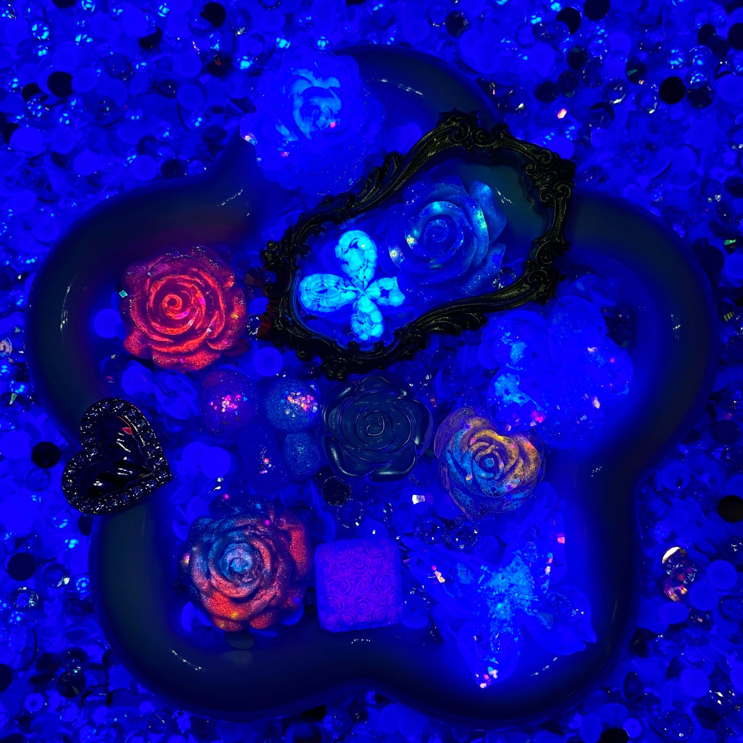 Glacial Wonderland - Rose Bouquet Mix - glow