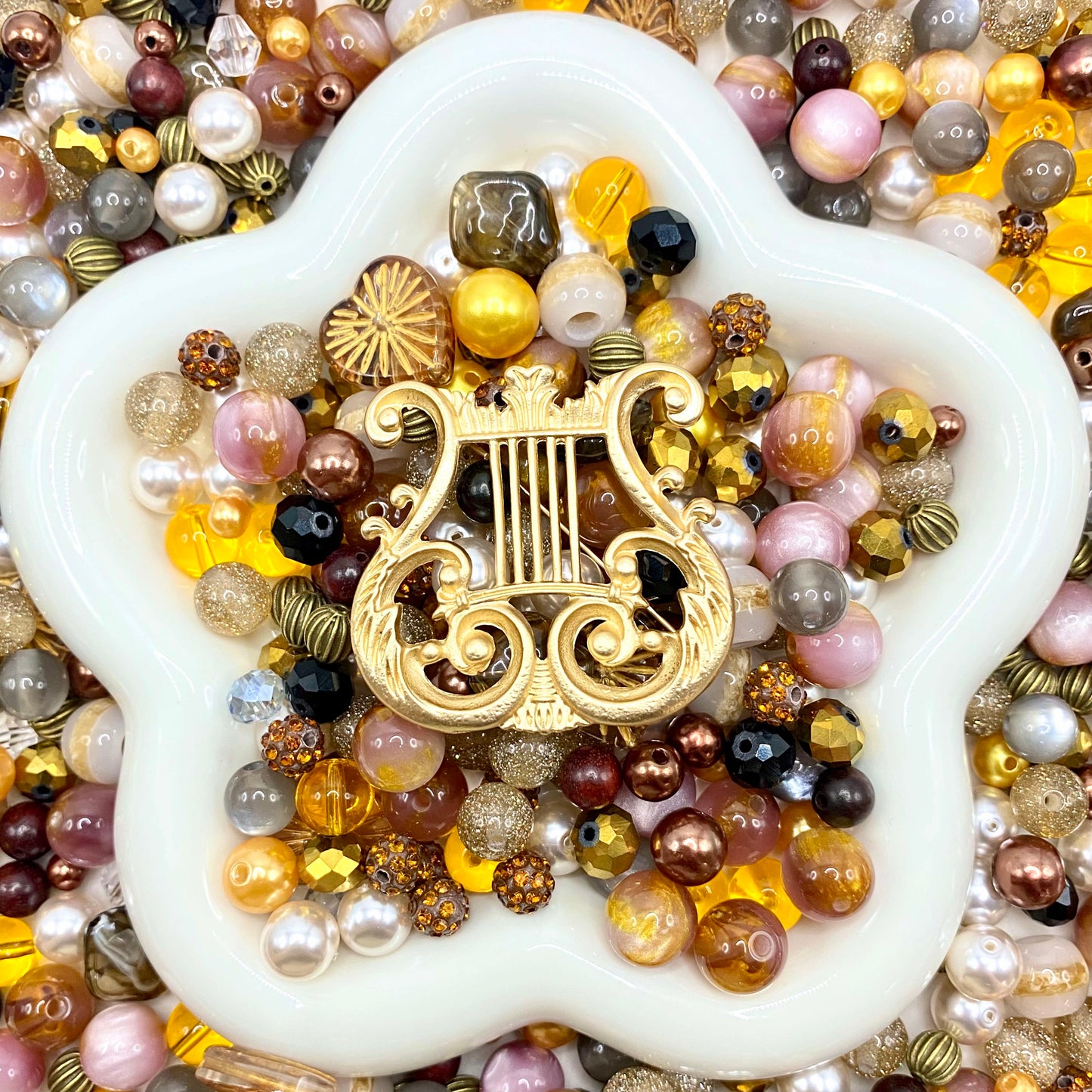 【Buy One Get One Equal Volume For Free】Baroque Beads Mix for Bracelet-BD