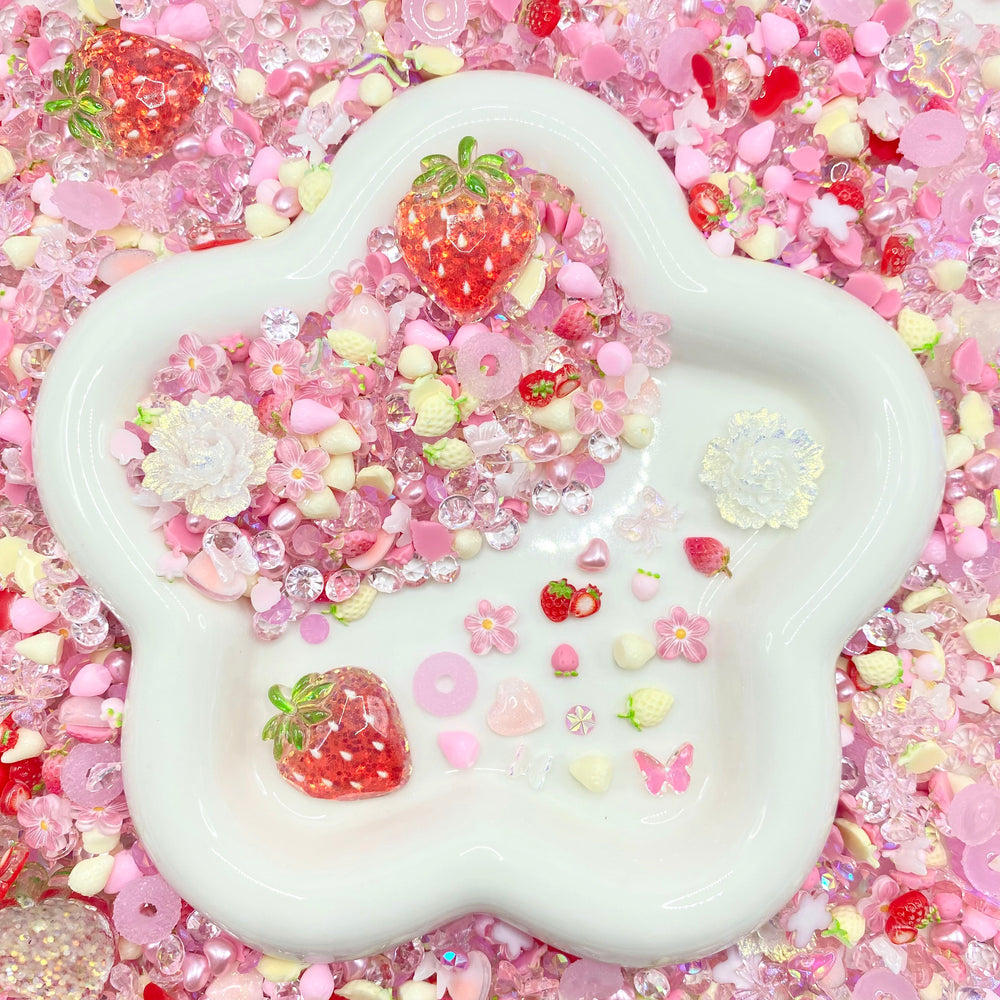 【Buy One Get One Equal Volumn For Free】Strawberry Nail Charm Mix glow(miki)- NailC