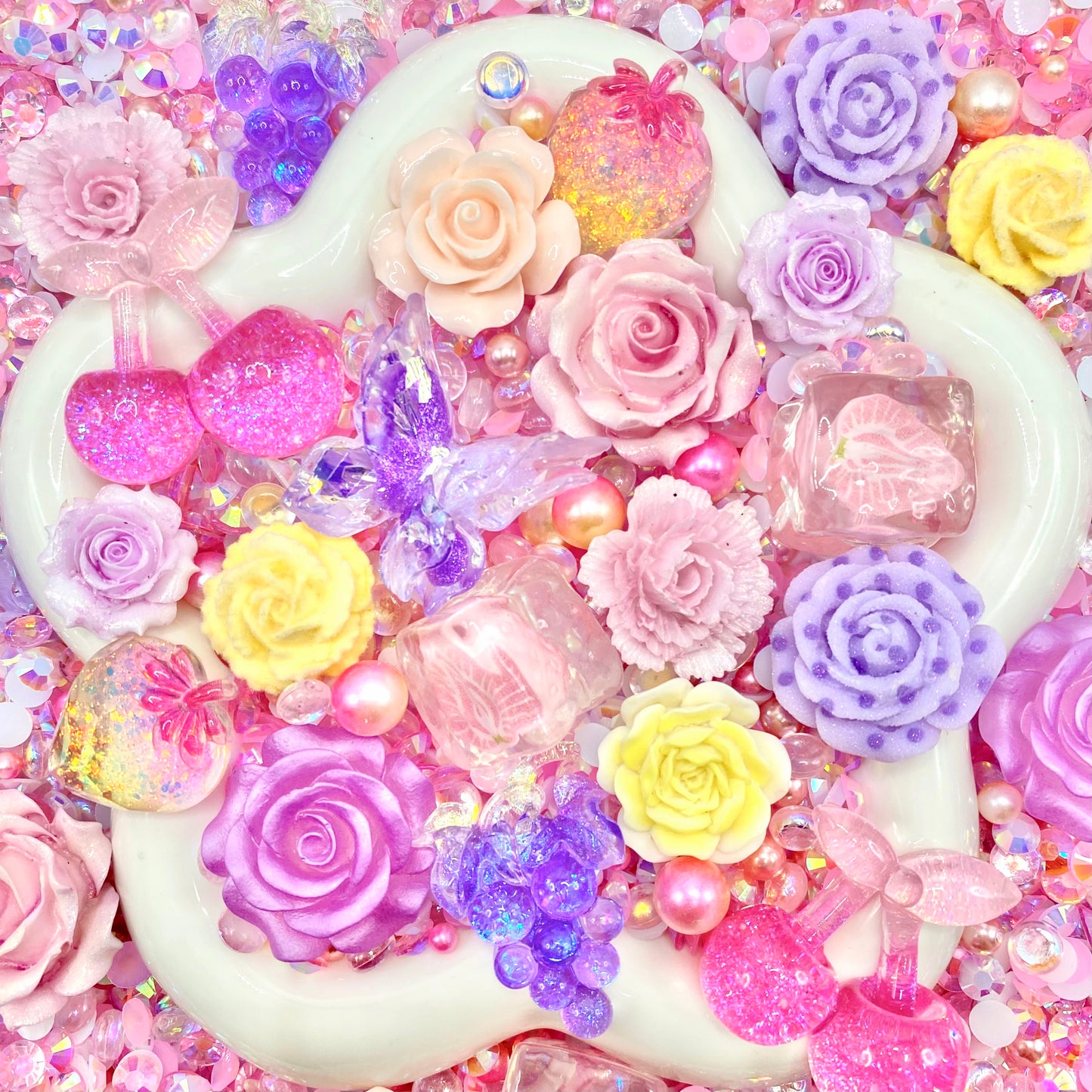 【Buy One Get Equal Volume for Free】Fruit Rose Bouquet Mix - glow