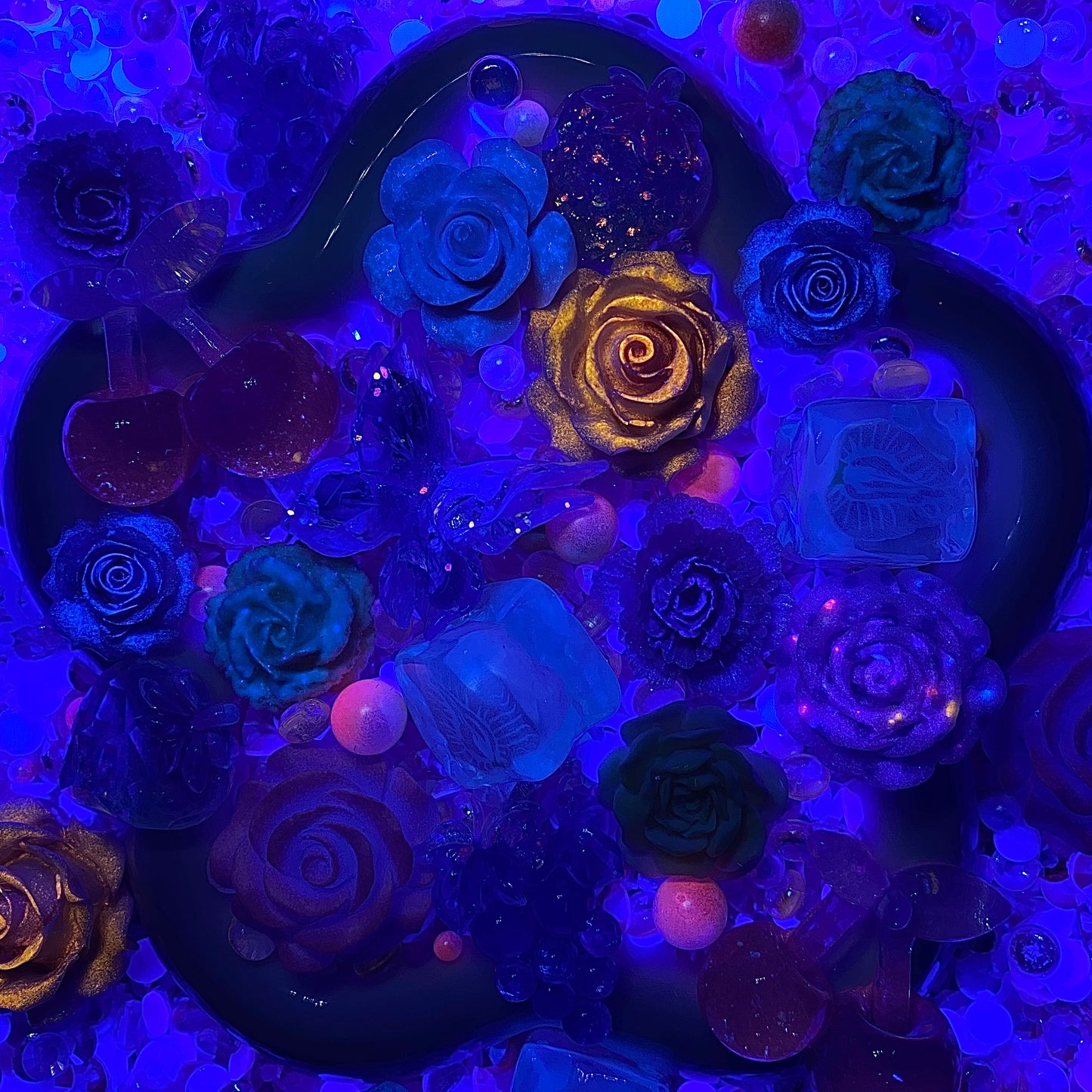 【Buy One Get Equal Volume for Free】Fruit Rose Bouquet Mix - glow