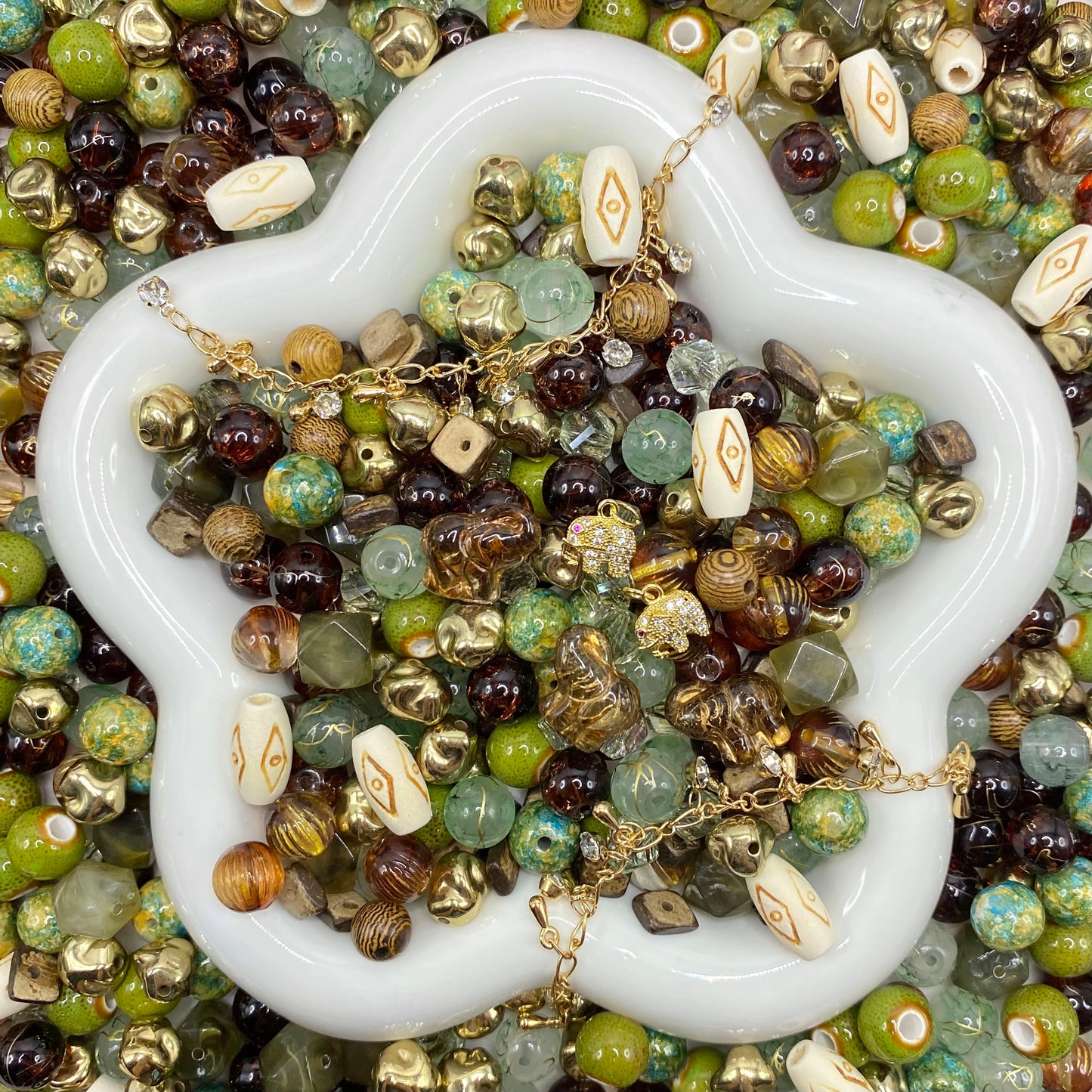 【Buy One Get One Equal Volume For Free】Elephant Beads Mix for Bracelet-BD