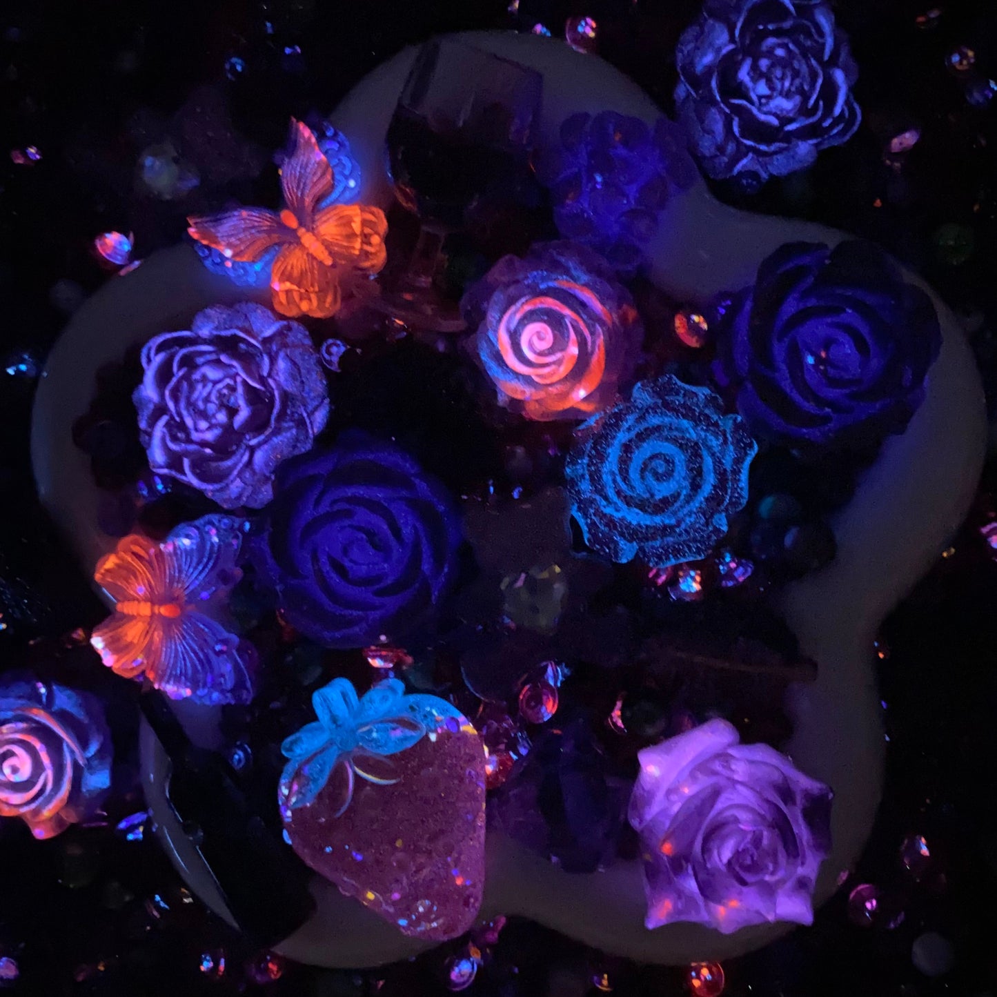 【Buy One Get One Equal Volumn For Free】Wine Rose Bouquet Mix - glow