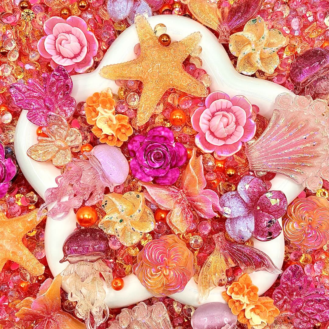 【Buy One Get Equal Volume for Free】Coral Sea Rose Bouquet Mix - glow