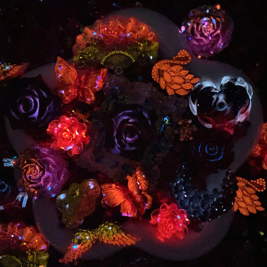 Midnight Seduction - Rose Bouquet Mix - glow