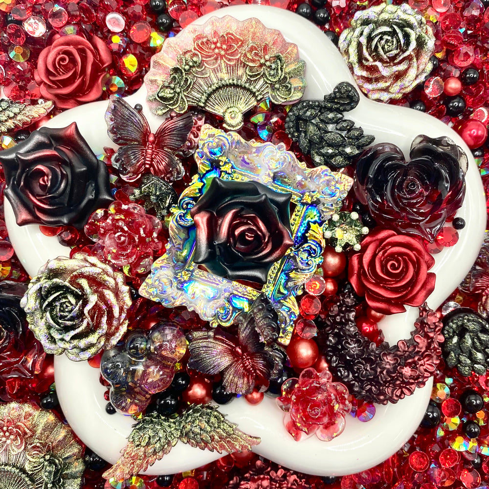 【Buy One Get Equal Volume for Free】Crimson Rose Bouquet Mix - glow