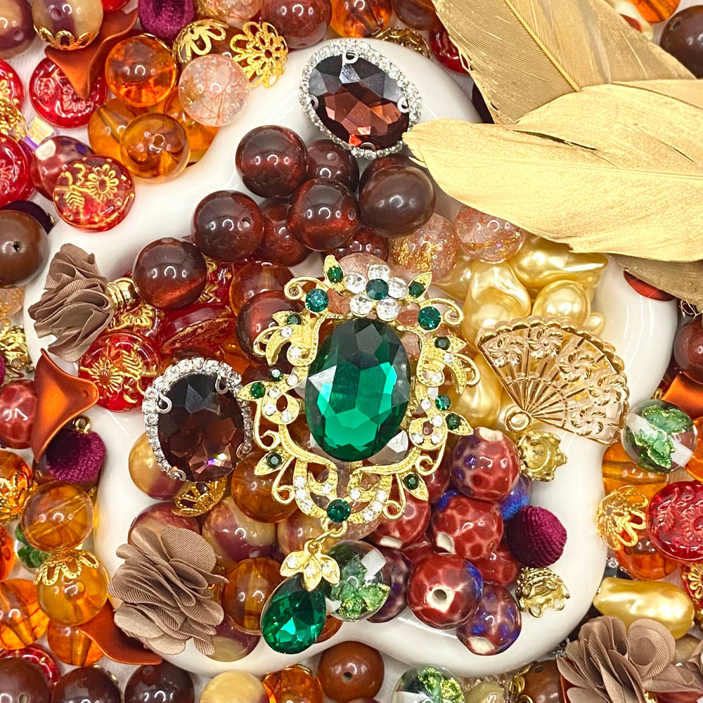 【Buy One Get One Equal Volume For Free】Vintage Beads Mix For Keychains(Miki)-BD