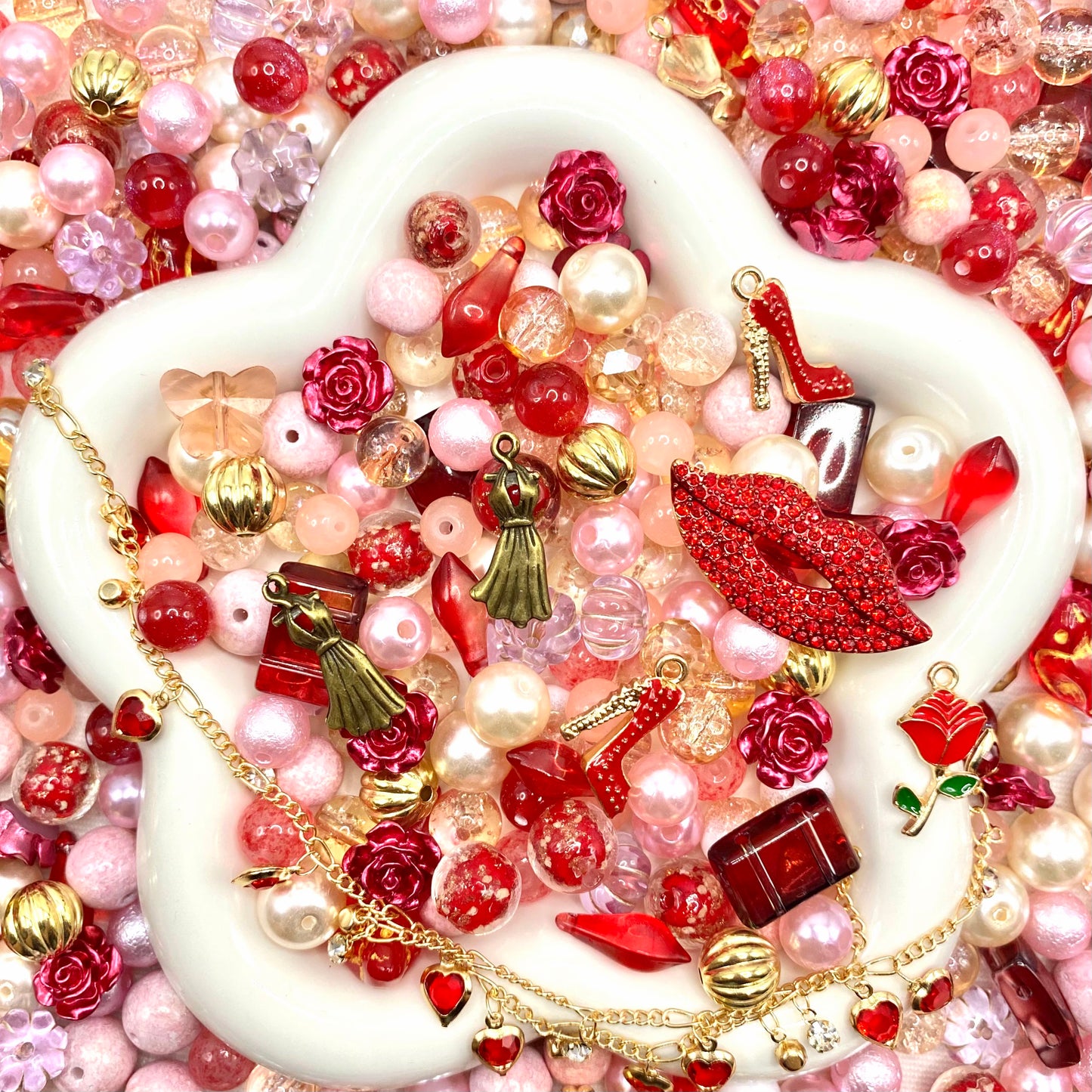 【Buy One Get One Equal Volume For Free】Lip Beads Mix for Bracelet-BD