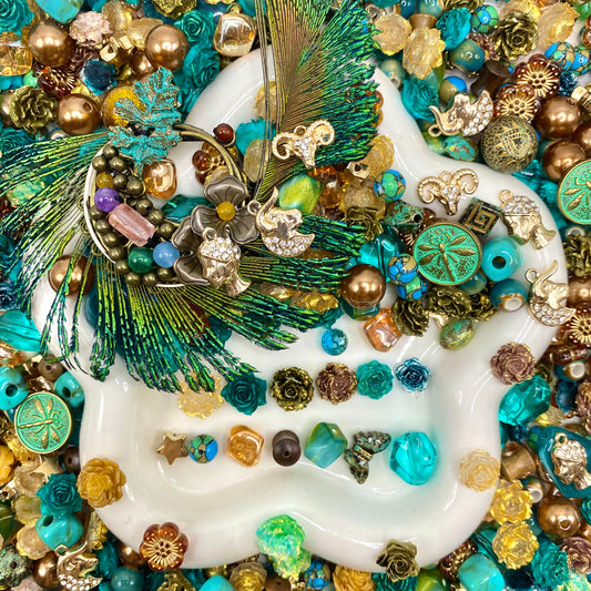 Peacock Dream  - Nail & Beads Mix-glow(miki)- NailC