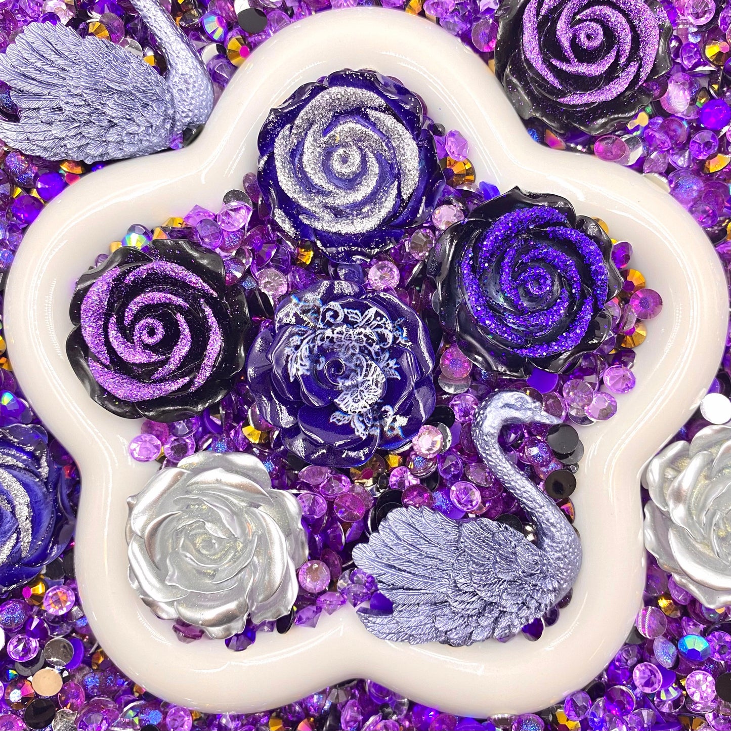 【30%OFF + Buy One Get Equal Volume for Free】Violet Swan Rose Mix-glow(Miki)- FC1
