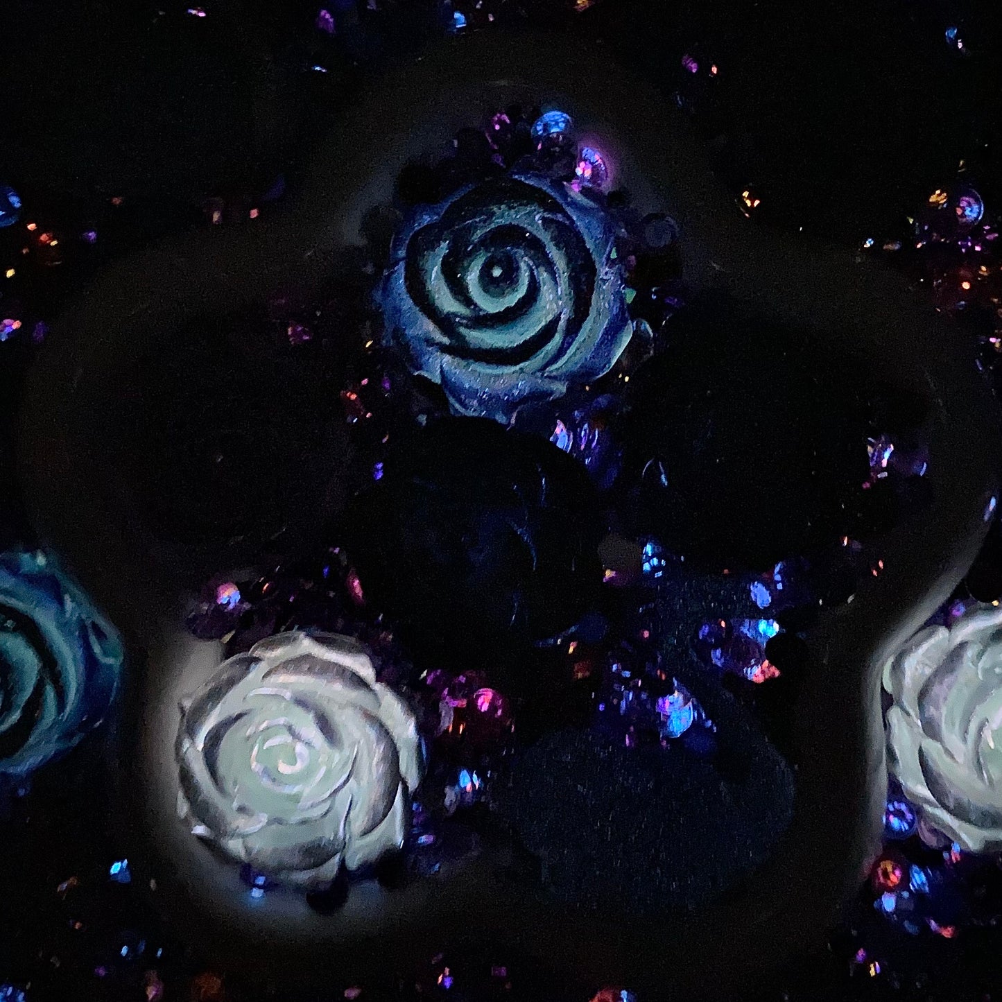 【30%OFF + Buy One Get Equal Volume for Free】Violet Swan Rose Mix-glow(Miki)- FC1