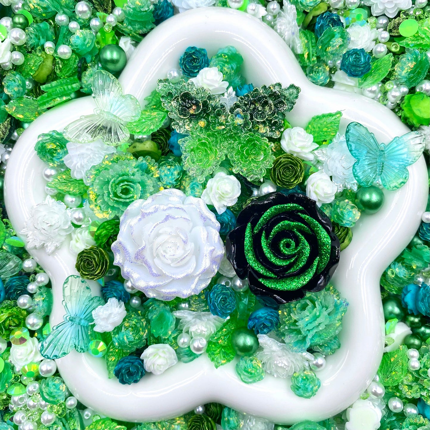 【Buy One Get Equal Volume for Free】Emerald Green Nail Charm + Rose Mix-glow(Miki)- FC1