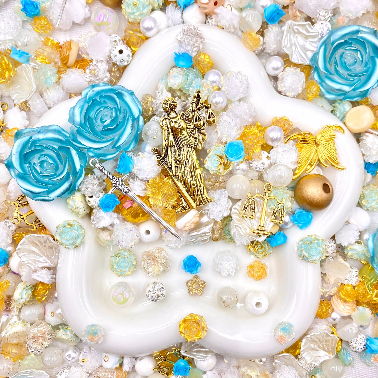 【Buy One Get One Equal Volume For Free】Goddess Nail & Beads Mix-glow(miki)- NailC