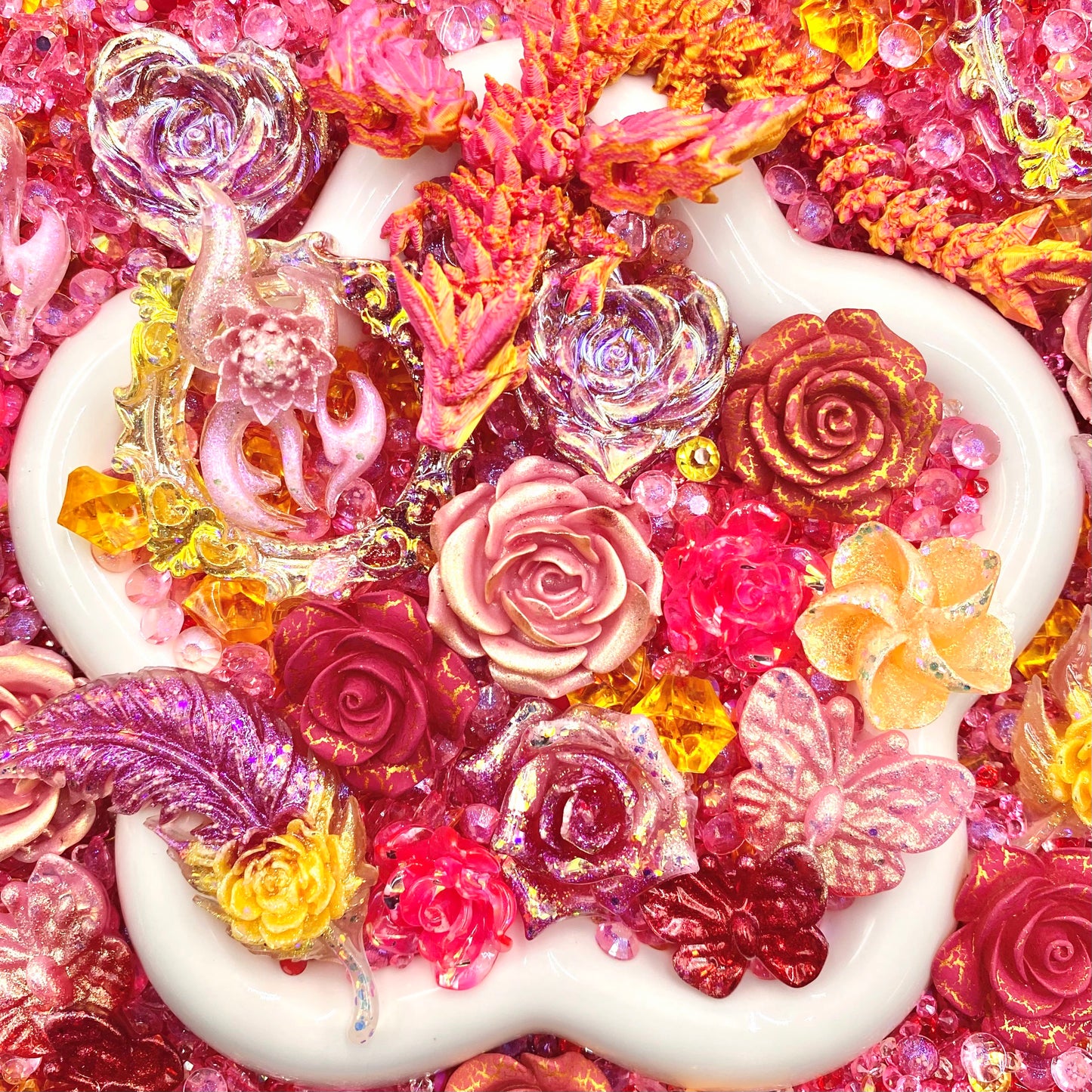 【Buy One Get Equal Volume for Free】Dragon Rose Bouquet Mix - glow