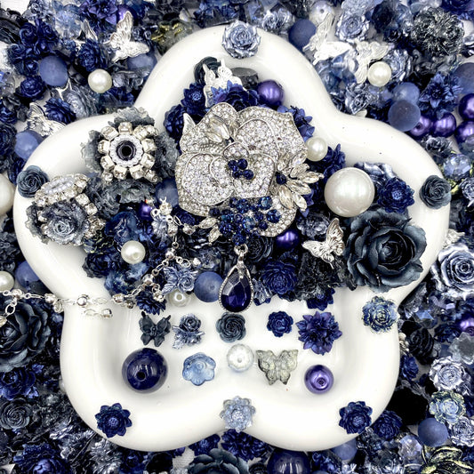 Sapphire Bliss - Nail & Beads Mix-glow(miki)- NailC
