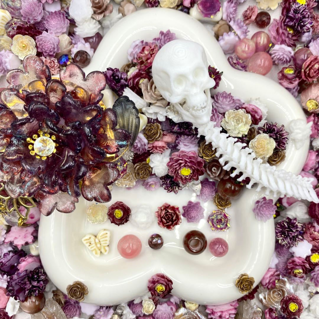 【Buy One Get One Equal Volume For Free】Bone Blossom Nail & Beads Mix-glow(miki)- NailC