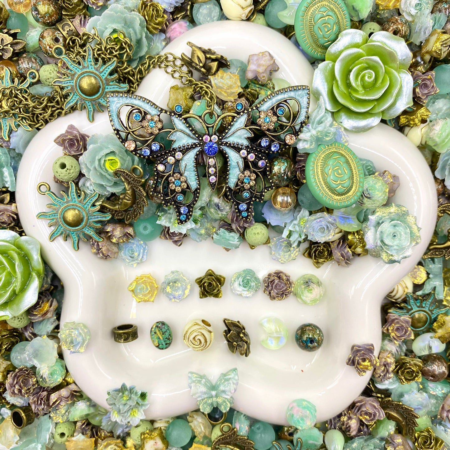 【Buy One Get One Equal Volume For Free】Moon Palace Nail & Beads Mix-glow(miki)- NailC