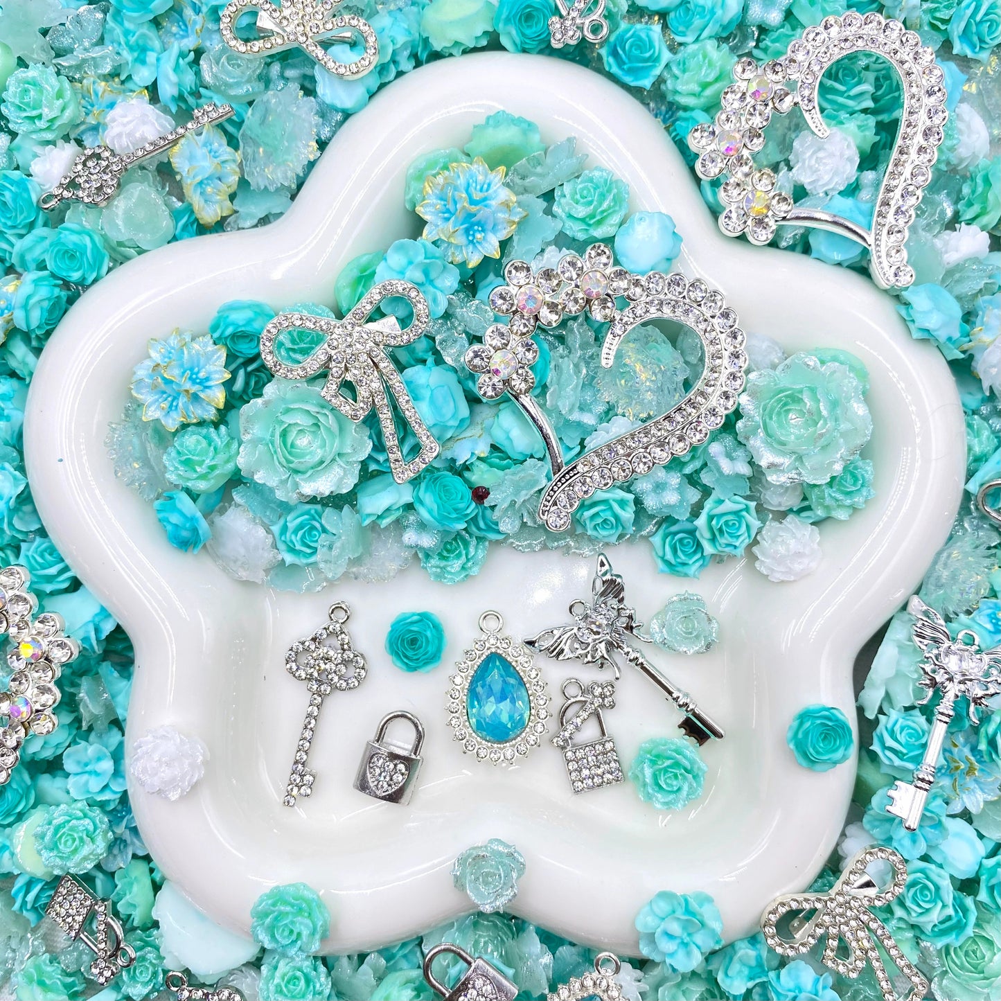 【15%OFF】Tiffany Blue - Nail Charm+Metal Mix-glow(Miki) - Nail-NC