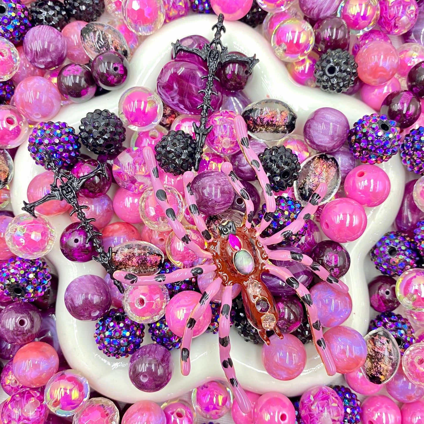 【Buy One Get One Equal Volume For Free】Gothic Pink Beads Mix For Keychains(Miki)-BD
