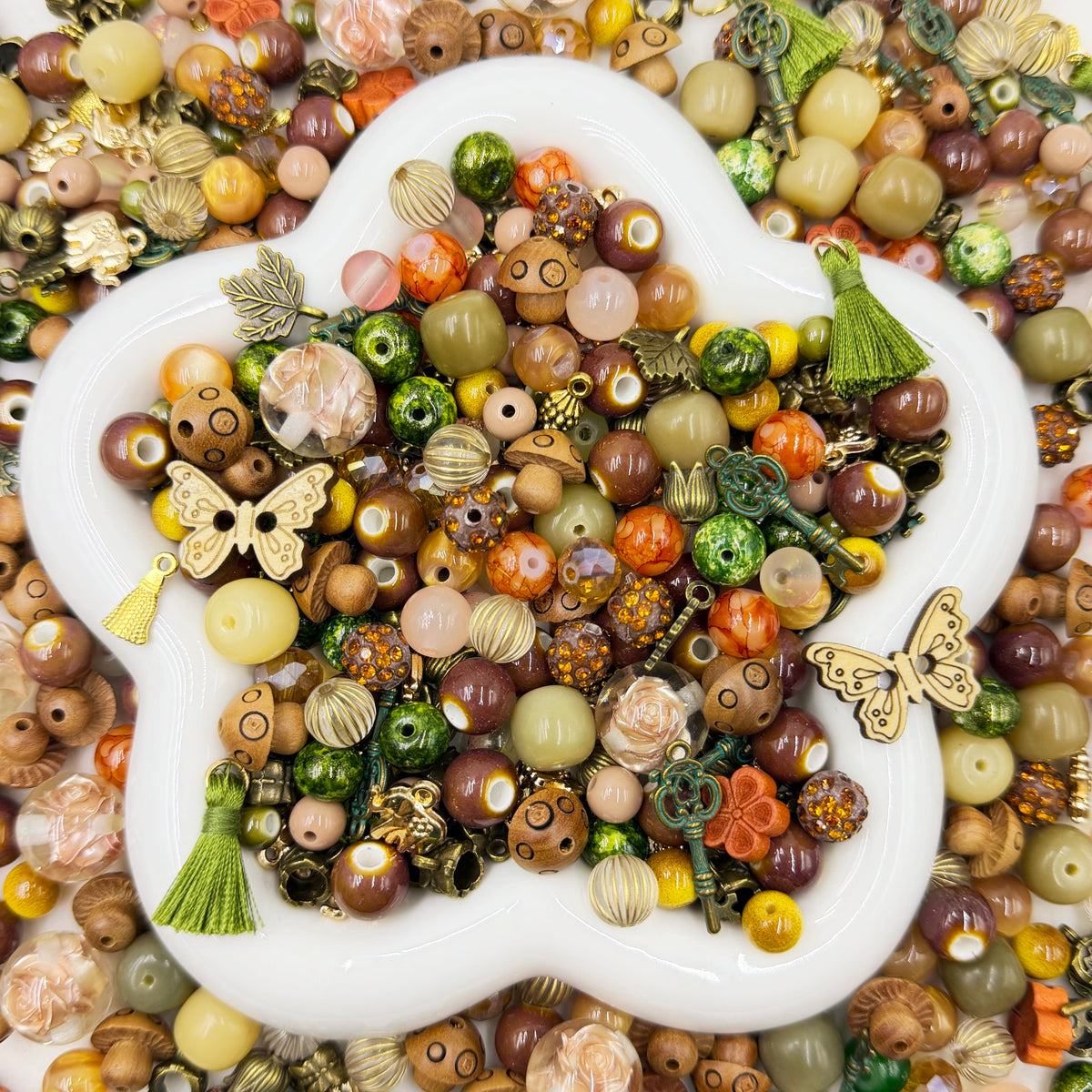 【Buy One Get One Equal Volume For Free】Woodland Garden Beads Mix for Bracelet-BD