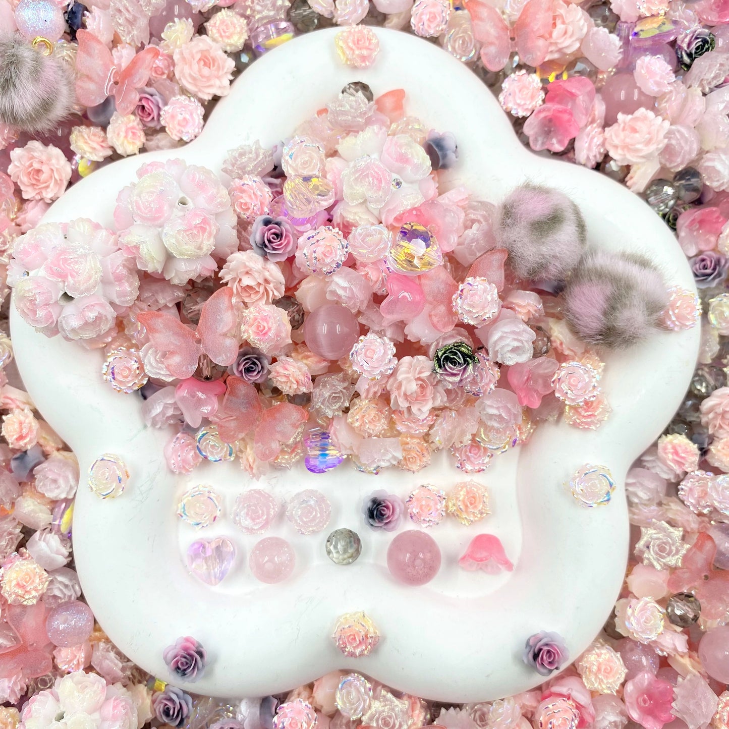 Rosy Whiskers - Nail & Beads Mix-glow(miki)- NailC