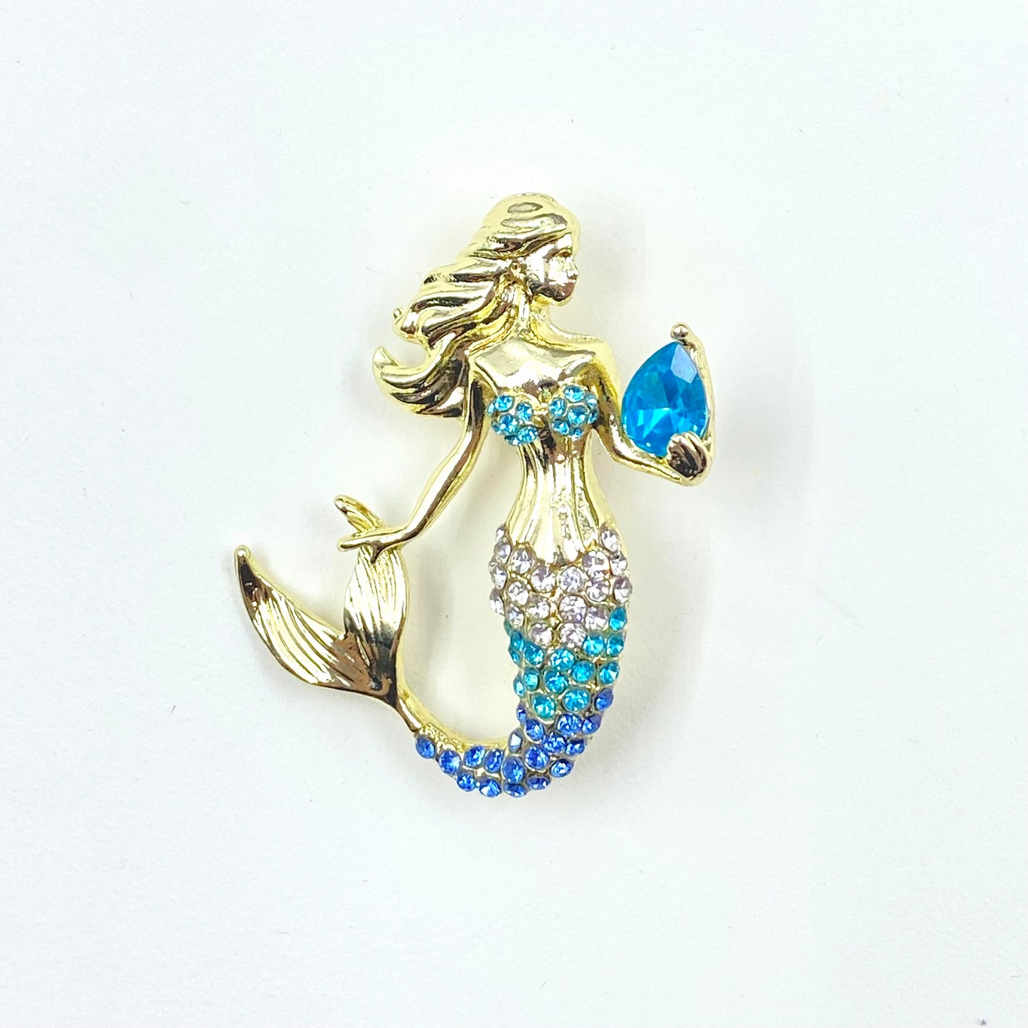 Mermaid Kisses Nail & Beads Mix-glow(miki)- NailC