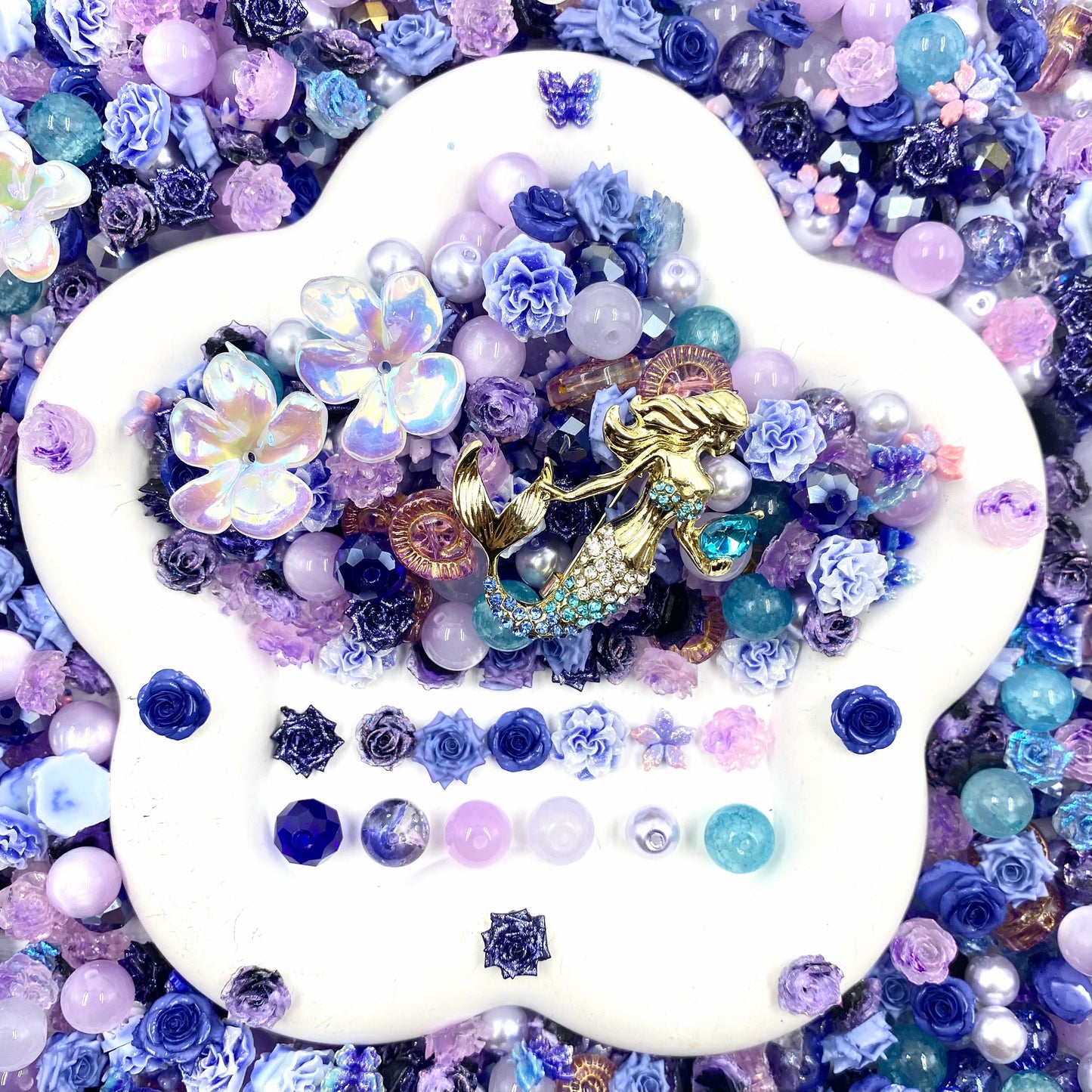 Mermaid Kisses Nail & Beads Mix-glow(miki)- NailC