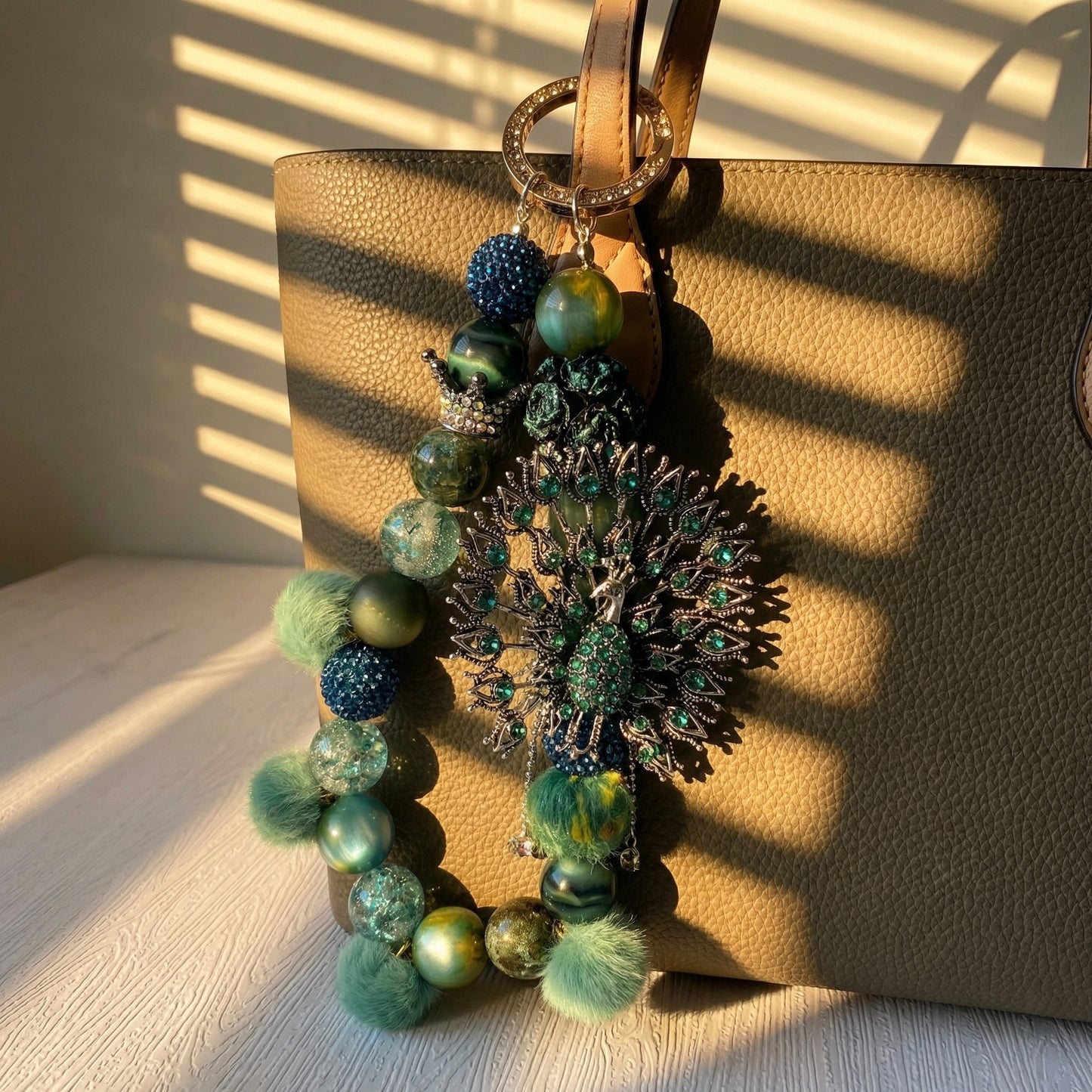 【Buy One Get One Equal Volumn For Free】Proud Peacock Beads Mix For Keychains(Miki)-BD