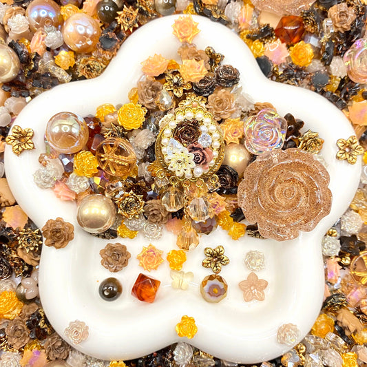 Toffee Treasure -  Nail & Beads Mix-glow(miki)- NailC