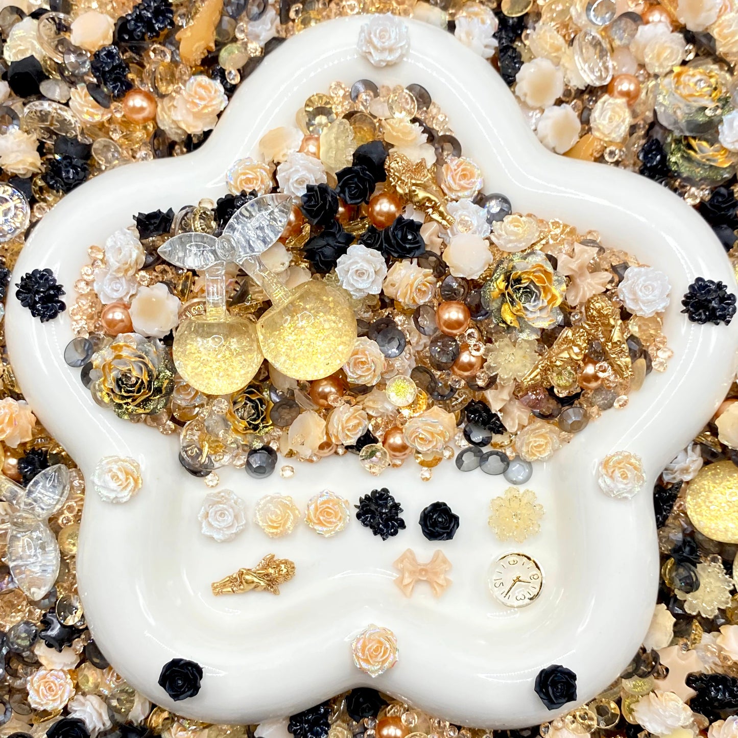 Timeless Elegance -Nail Charm Mix glow(miki)- NailC